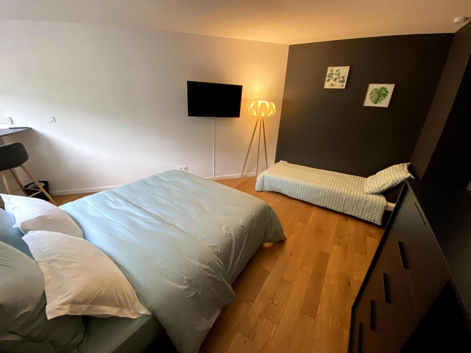 Au 10 Bed & Breakfast Luisant Room photo