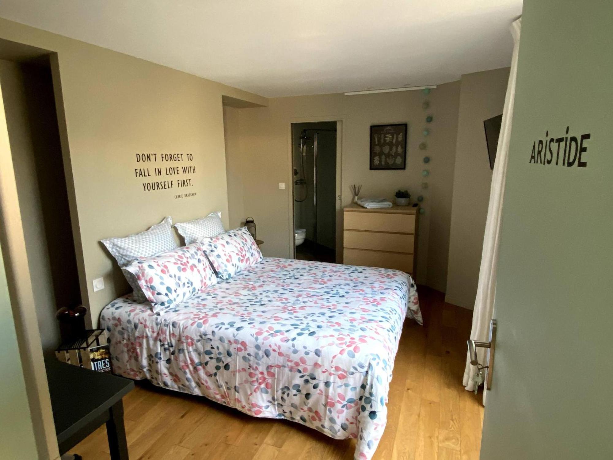 Au 10 Bed & Breakfast Luisant Room photo