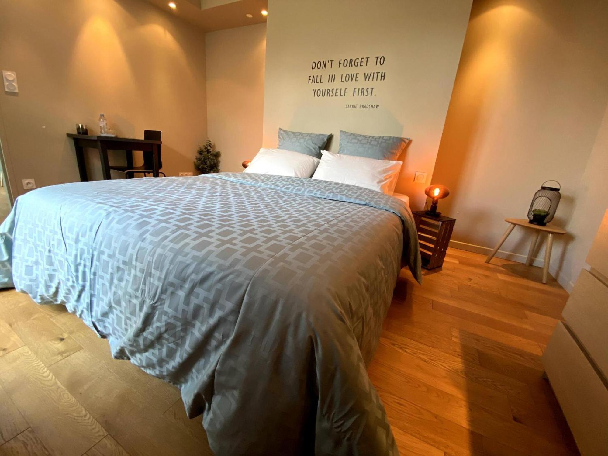 Au 10 Bed & Breakfast Luisant Room photo