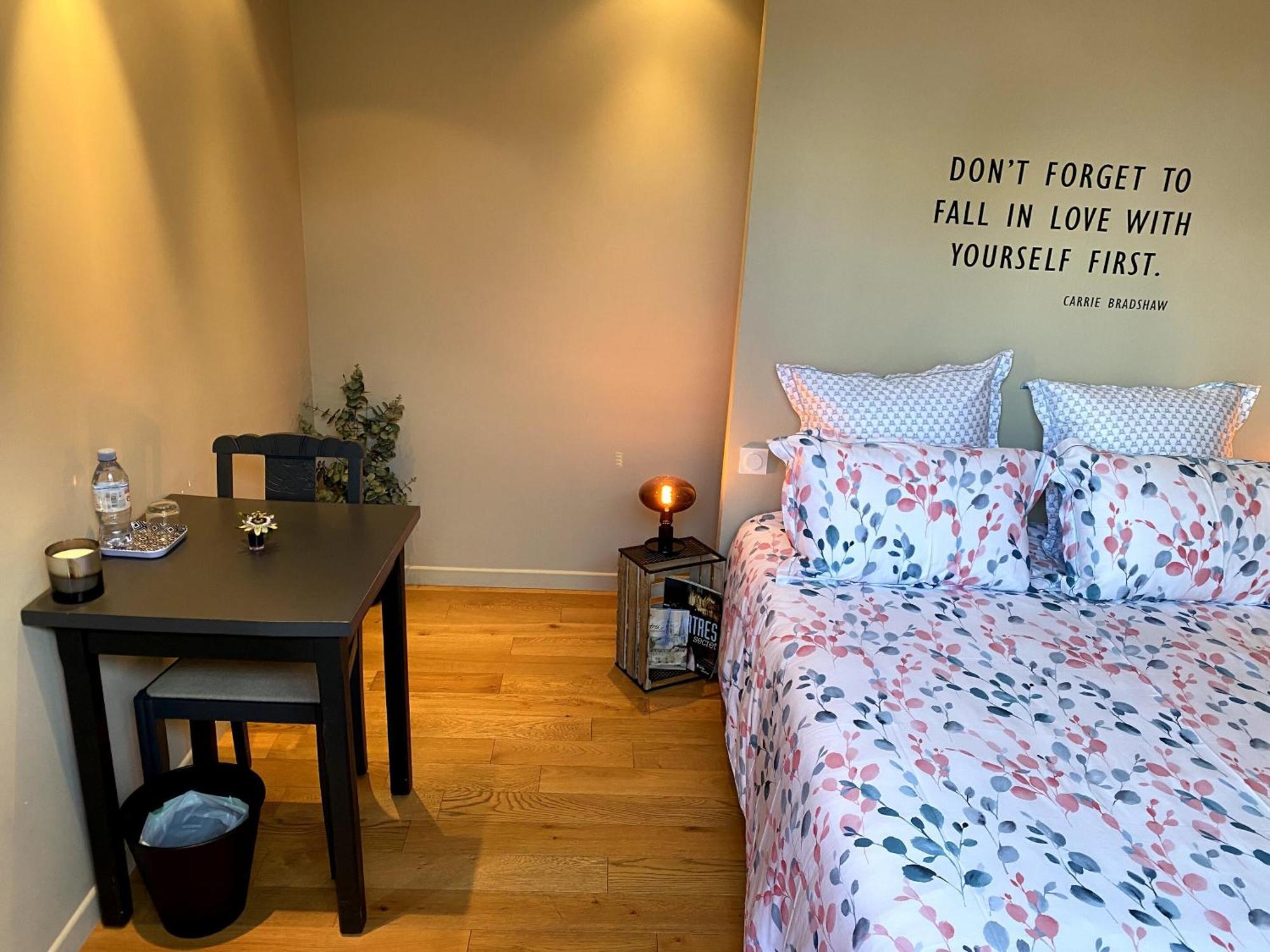 Au 10 Bed & Breakfast Luisant Room photo